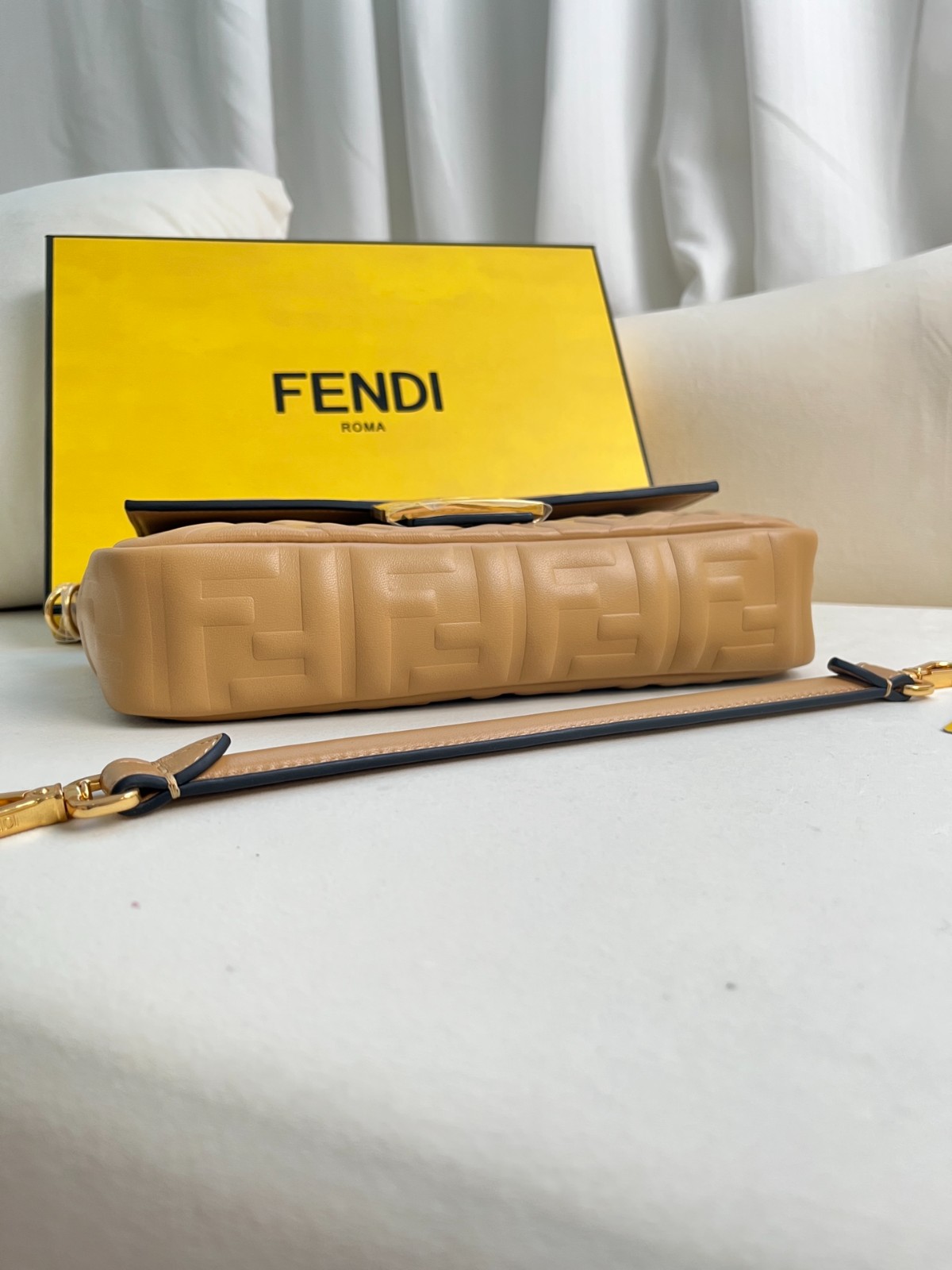 001 75123212 size 27x15x6cm
