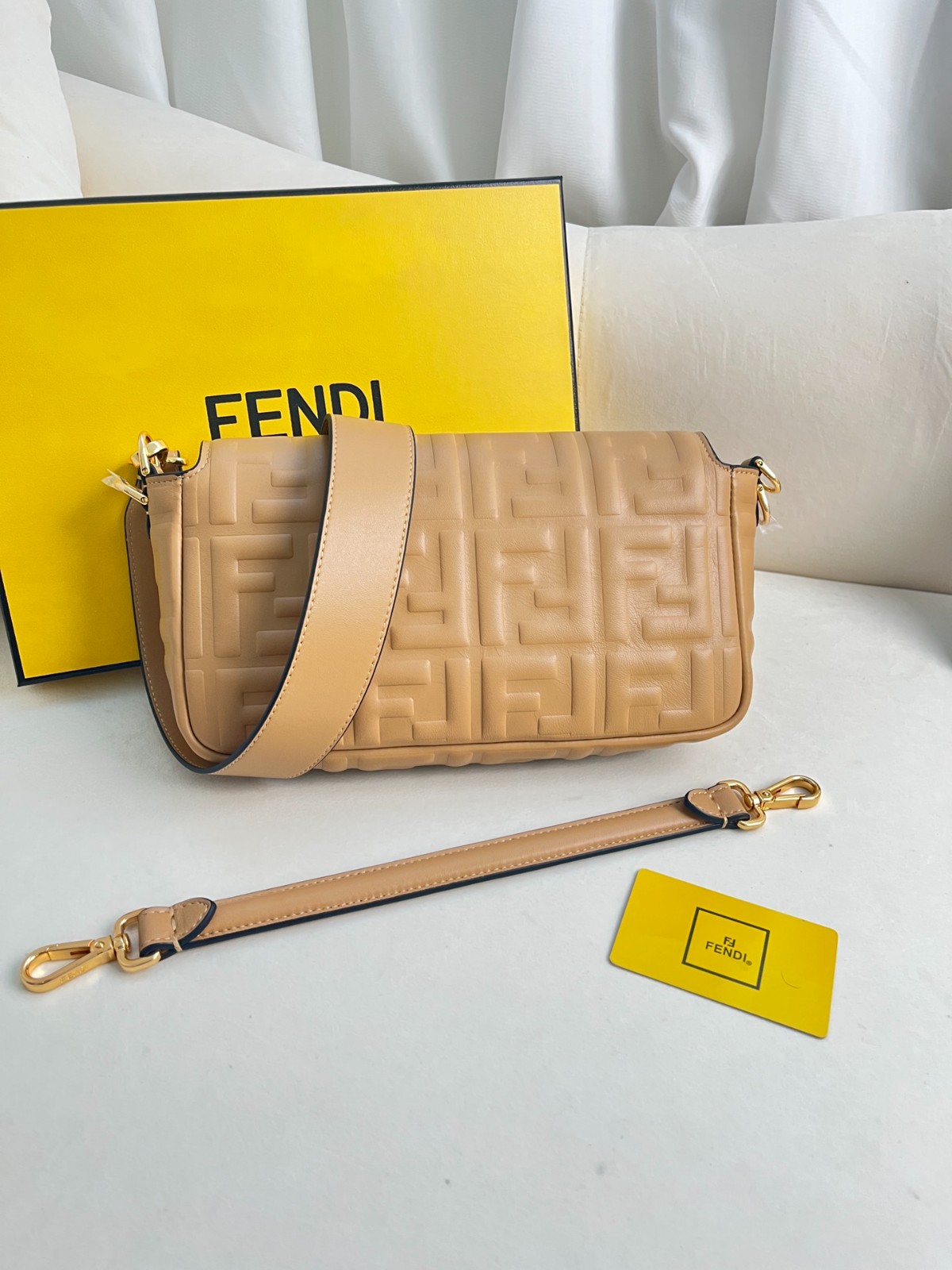 001 75123212 size 27x15x6cm