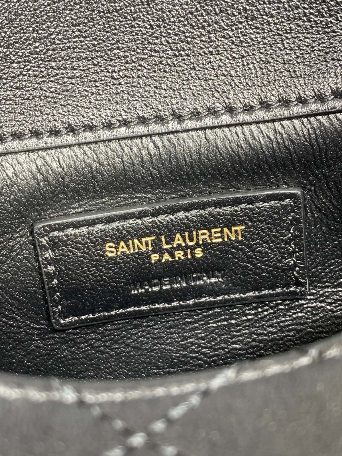022 75123214 size 19x17x15cm