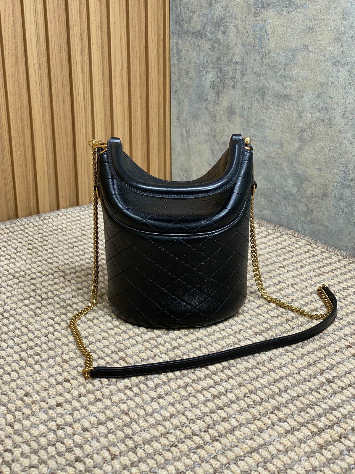 022 75123214 size 19x17x15cm