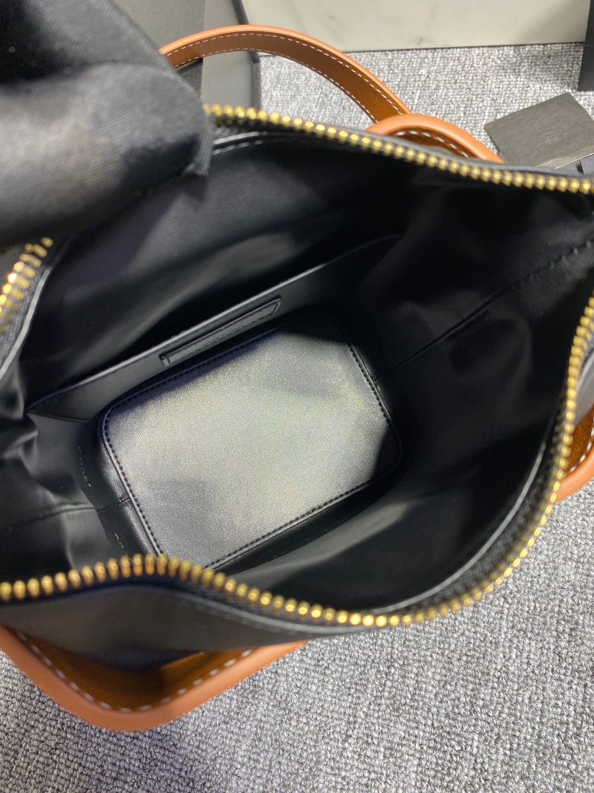 021 72123211 size 17x15x11cm