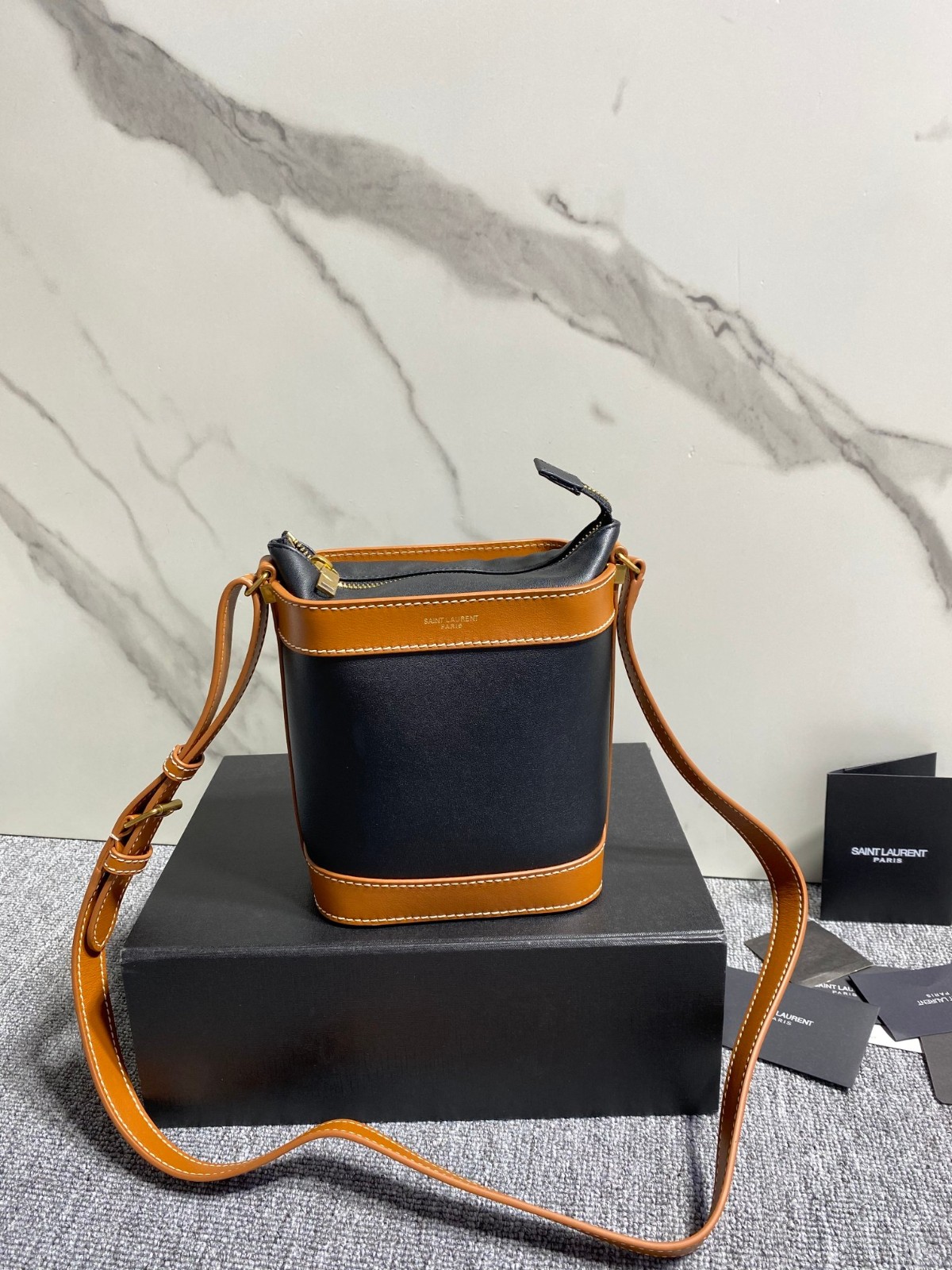 021 72123211 size 17x15x11cm