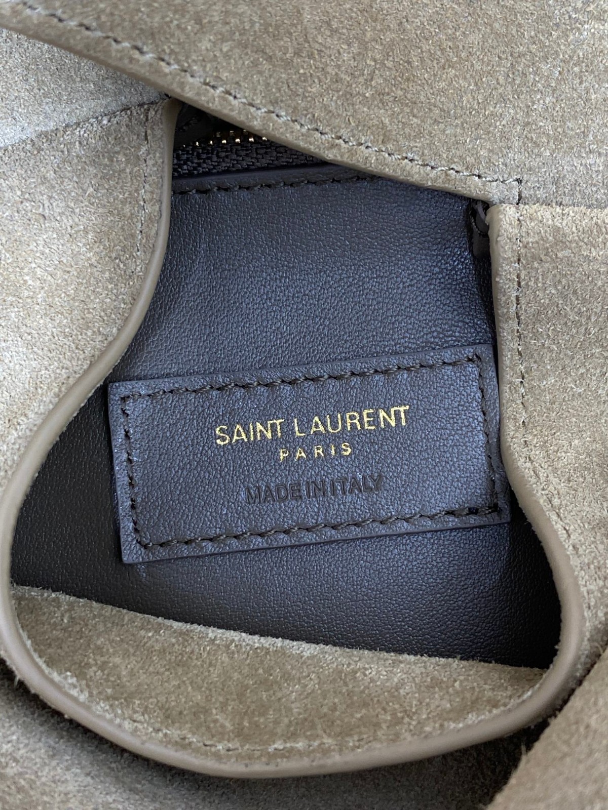 017 68123209 size 22x22x10cm