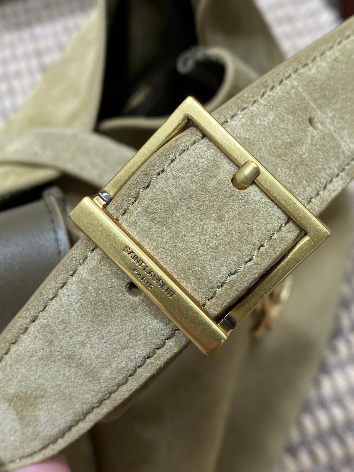 017 68123209 size 22x22x10cm