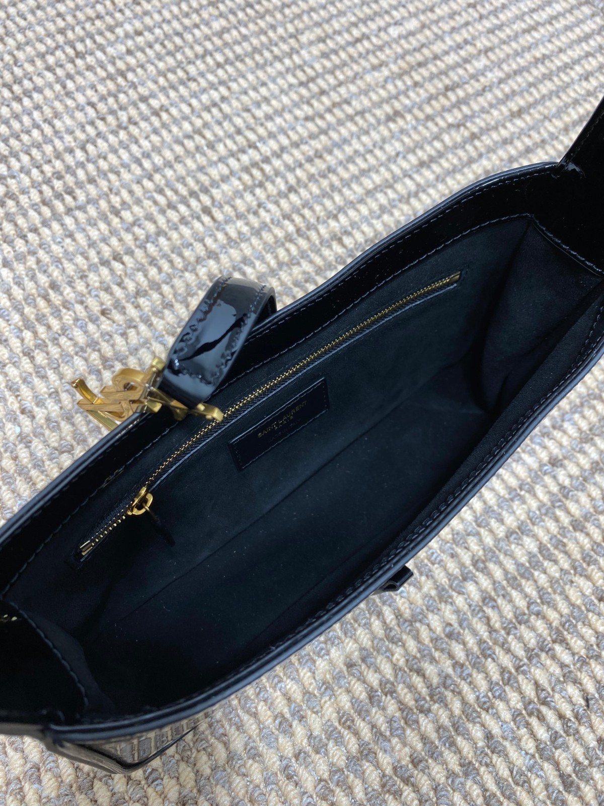 016 60123182 size 23x16x6.5cm