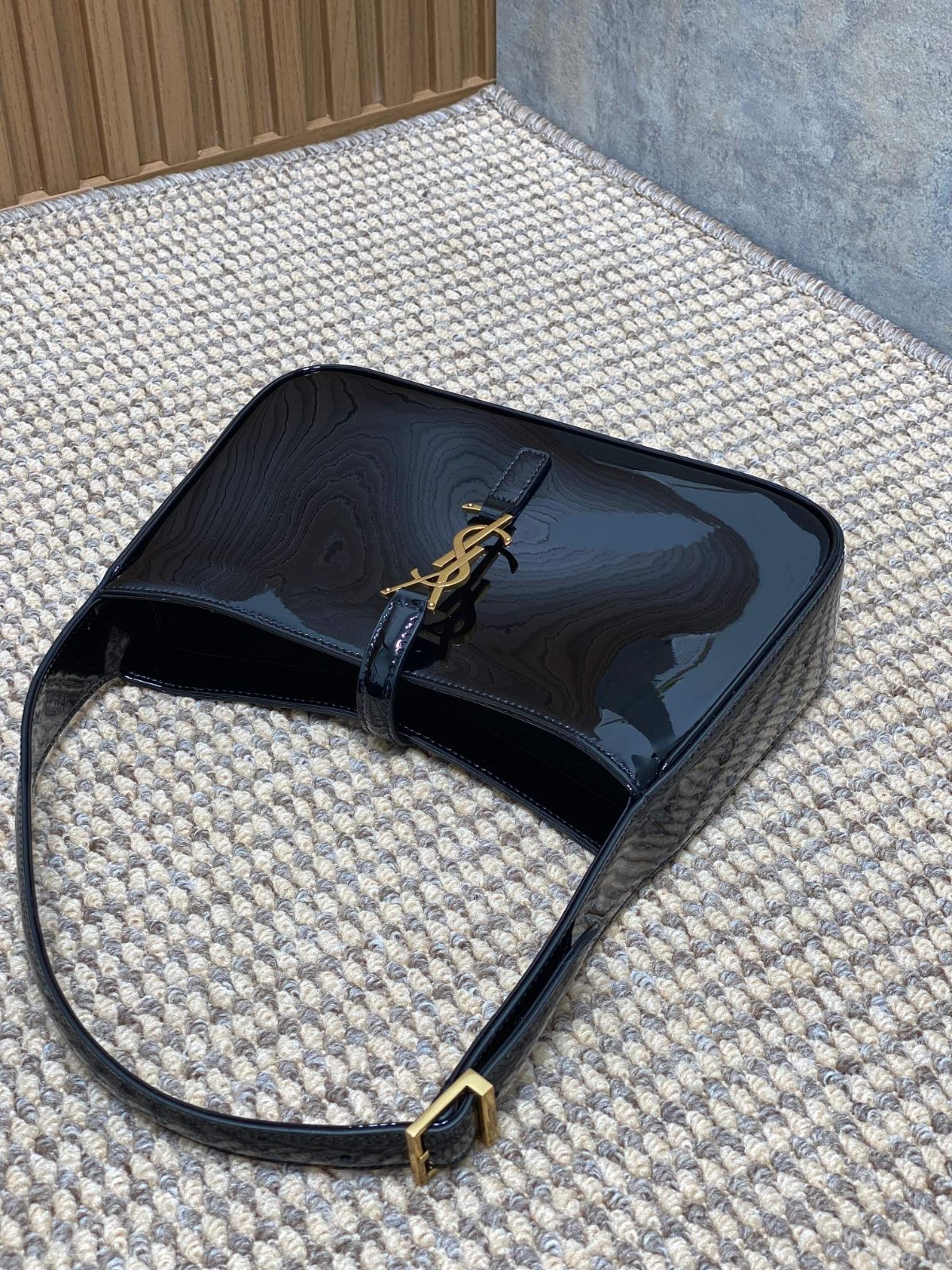 016 60123182 size 23x16x6.5cm