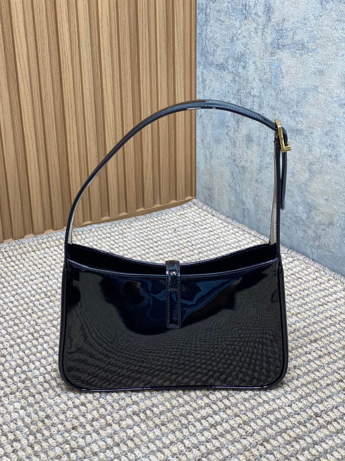 016 60123182 size 23x16x6.5cm