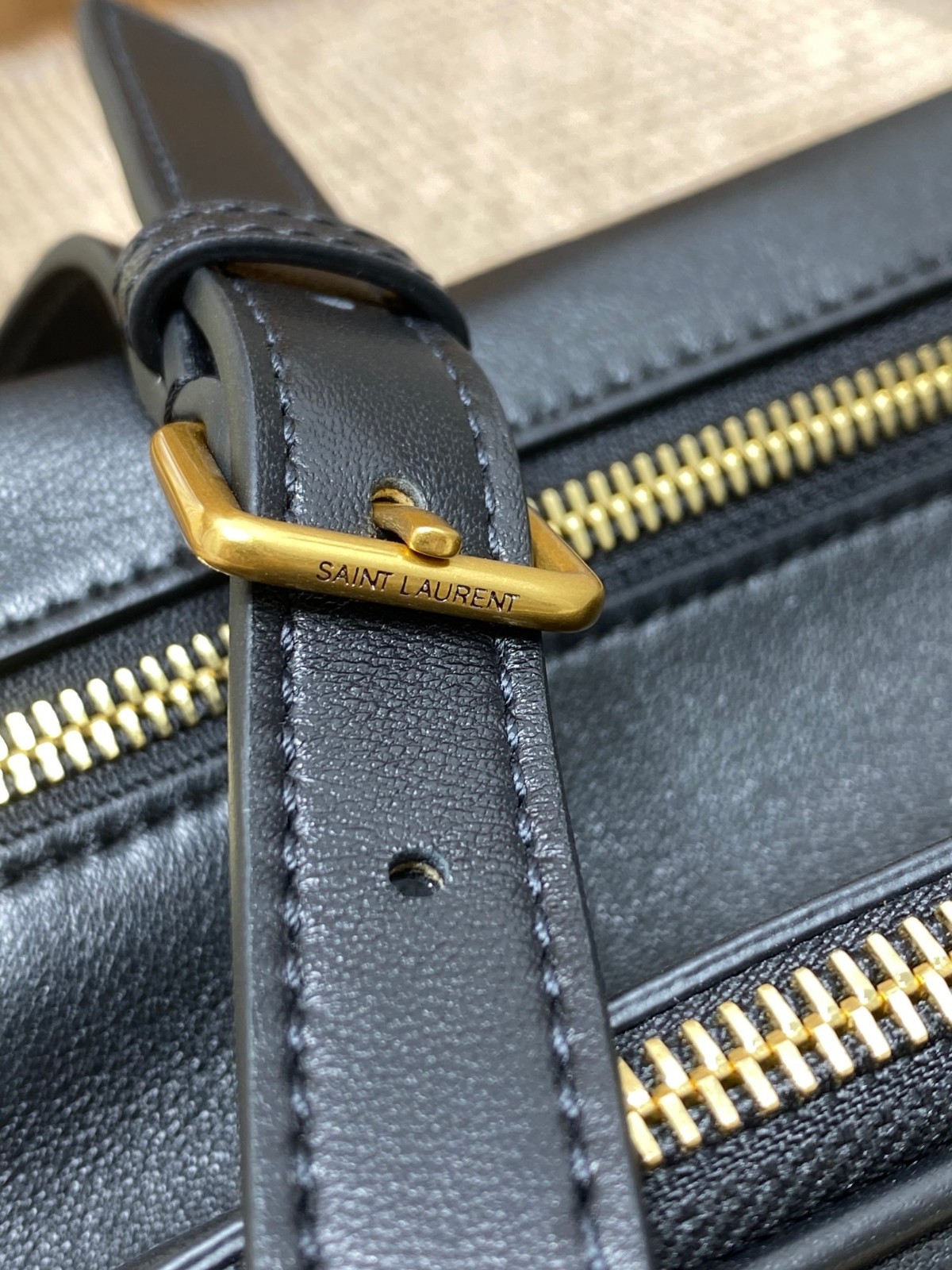 015 88123235 size 31x16x13cm
