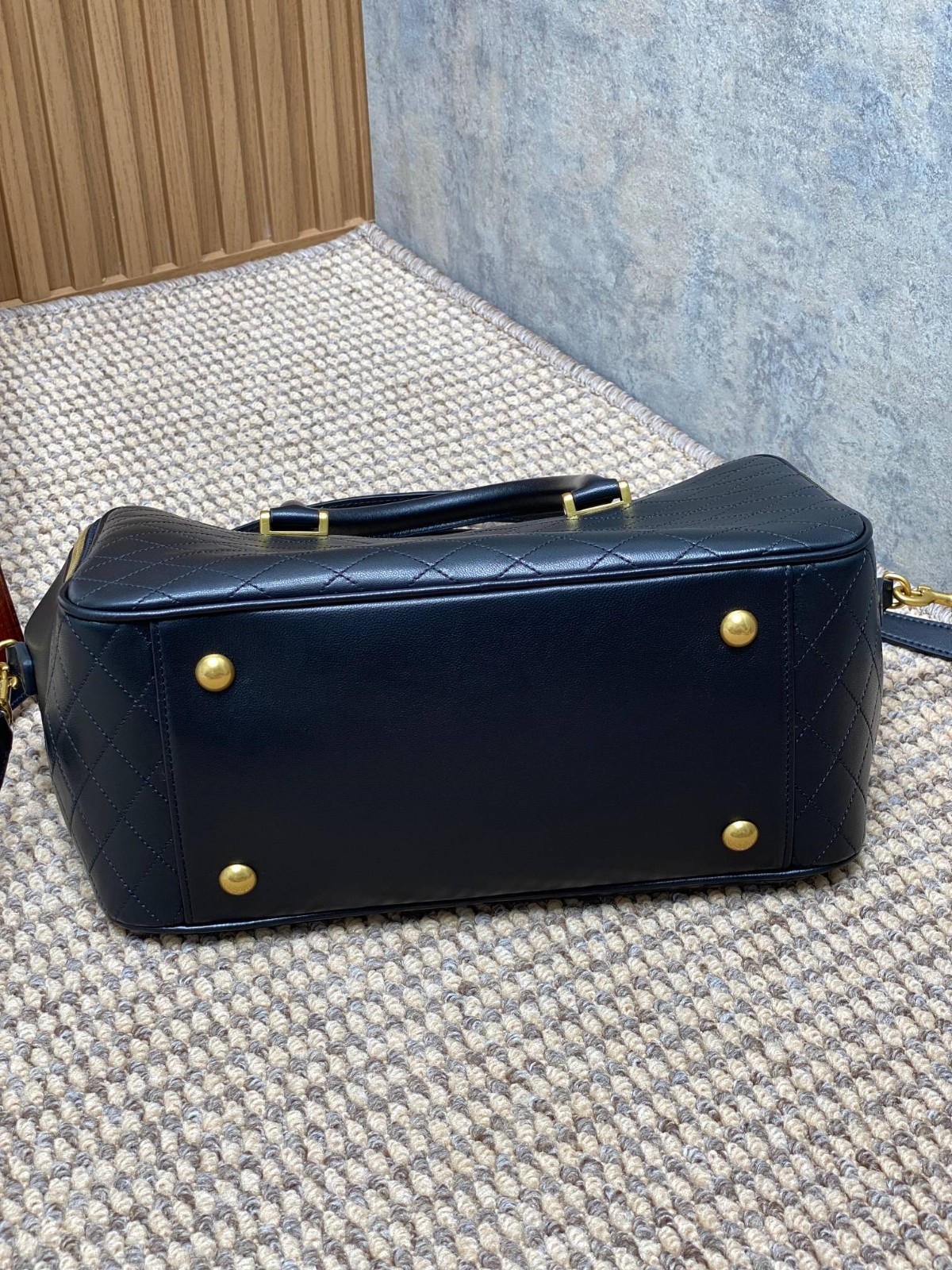 015 88123235 size 31x16x13cm