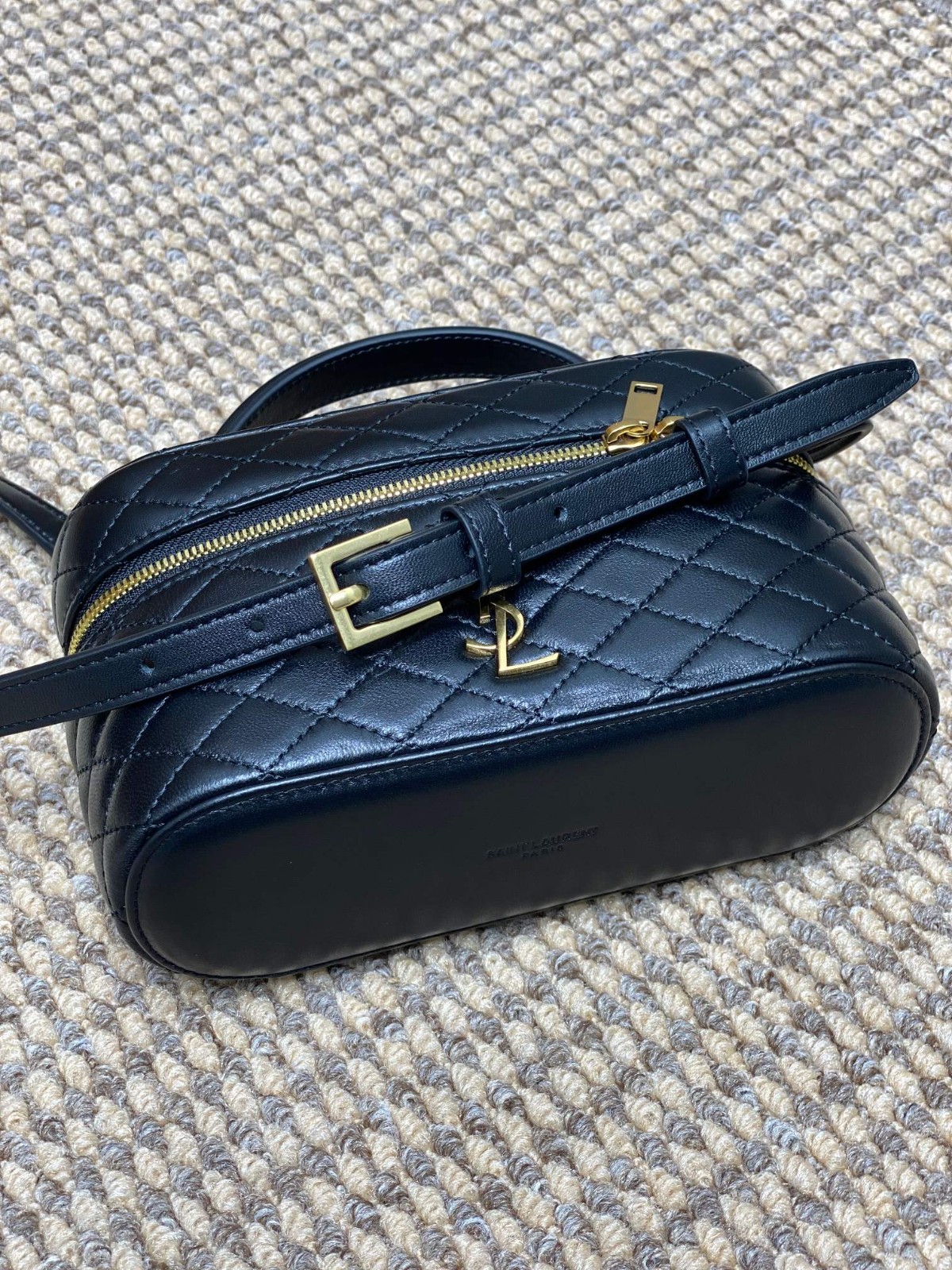 014 65123206 size 18x11x6.5cm