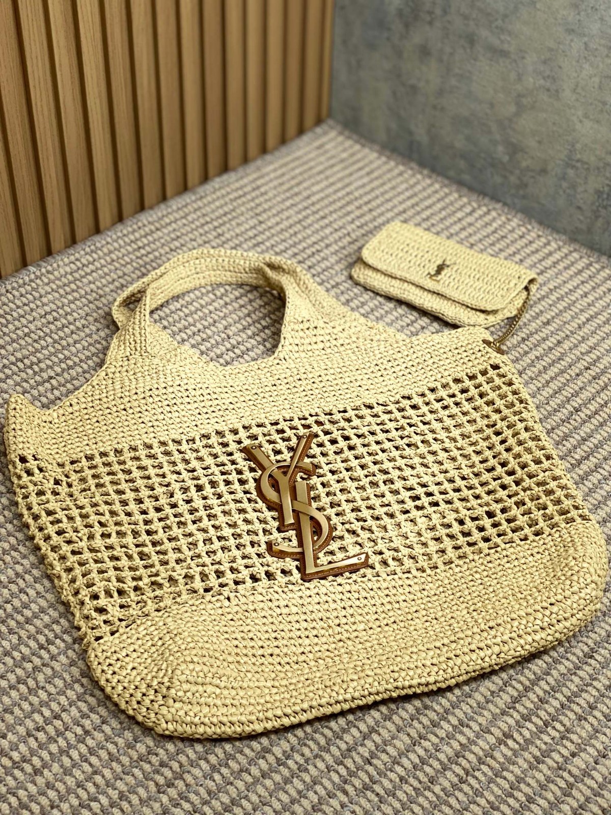 012 100123266 size 38x43x8cm