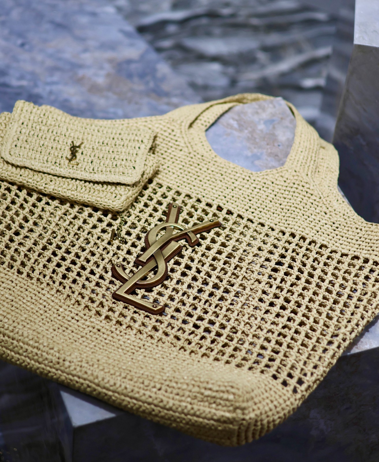 011 95123238 size 5847×61×8cm