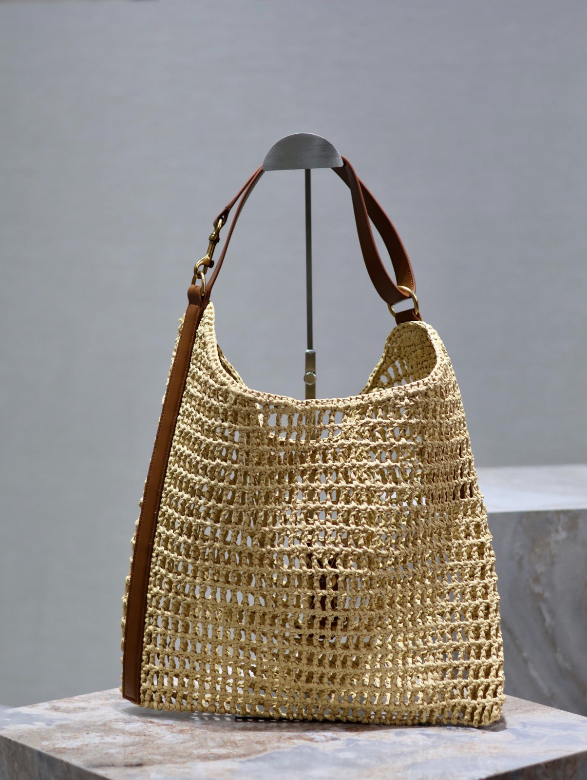 010 65123206 size 37x40x3cm