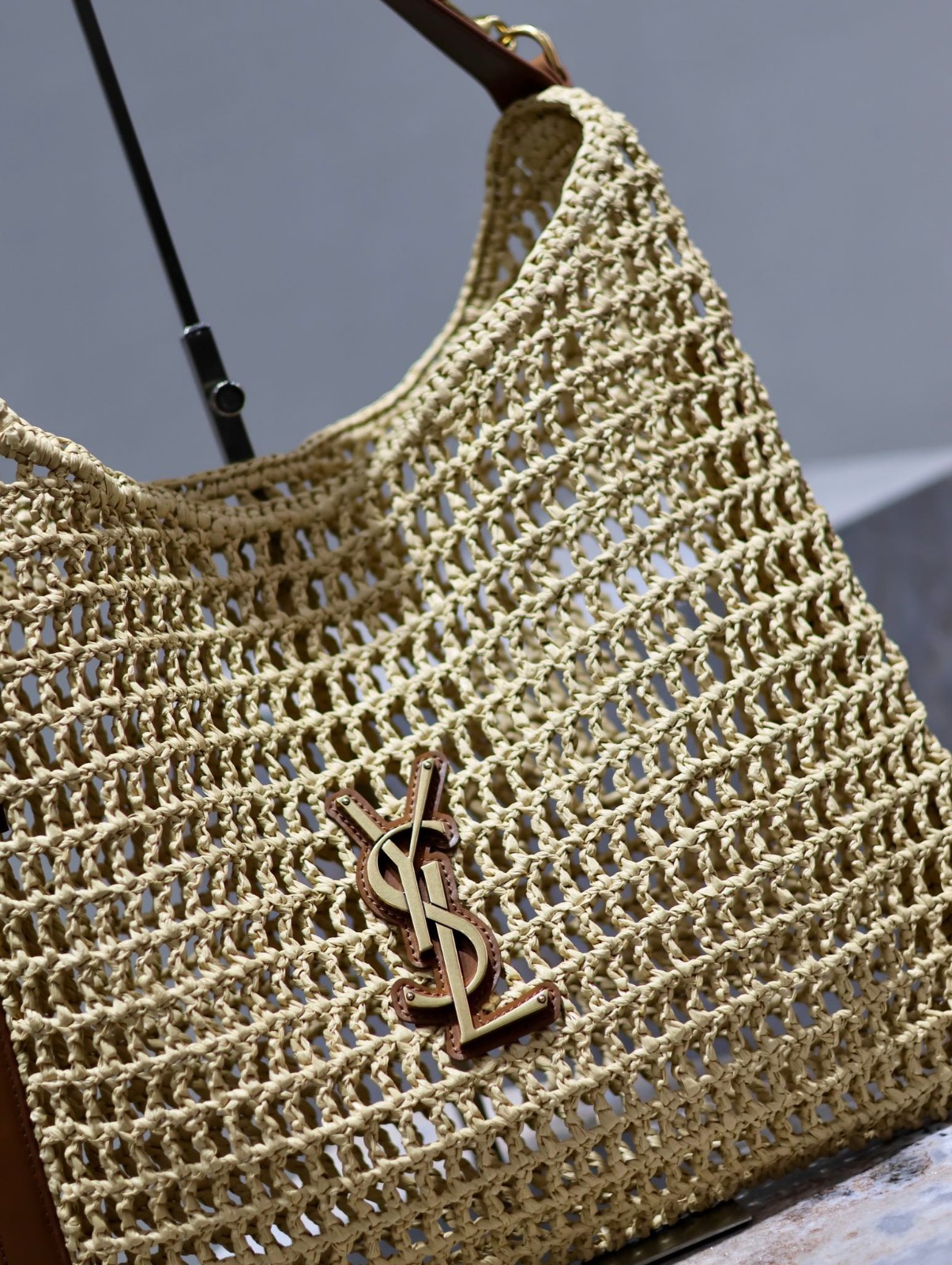 010 65123206 size 37x40x3cm