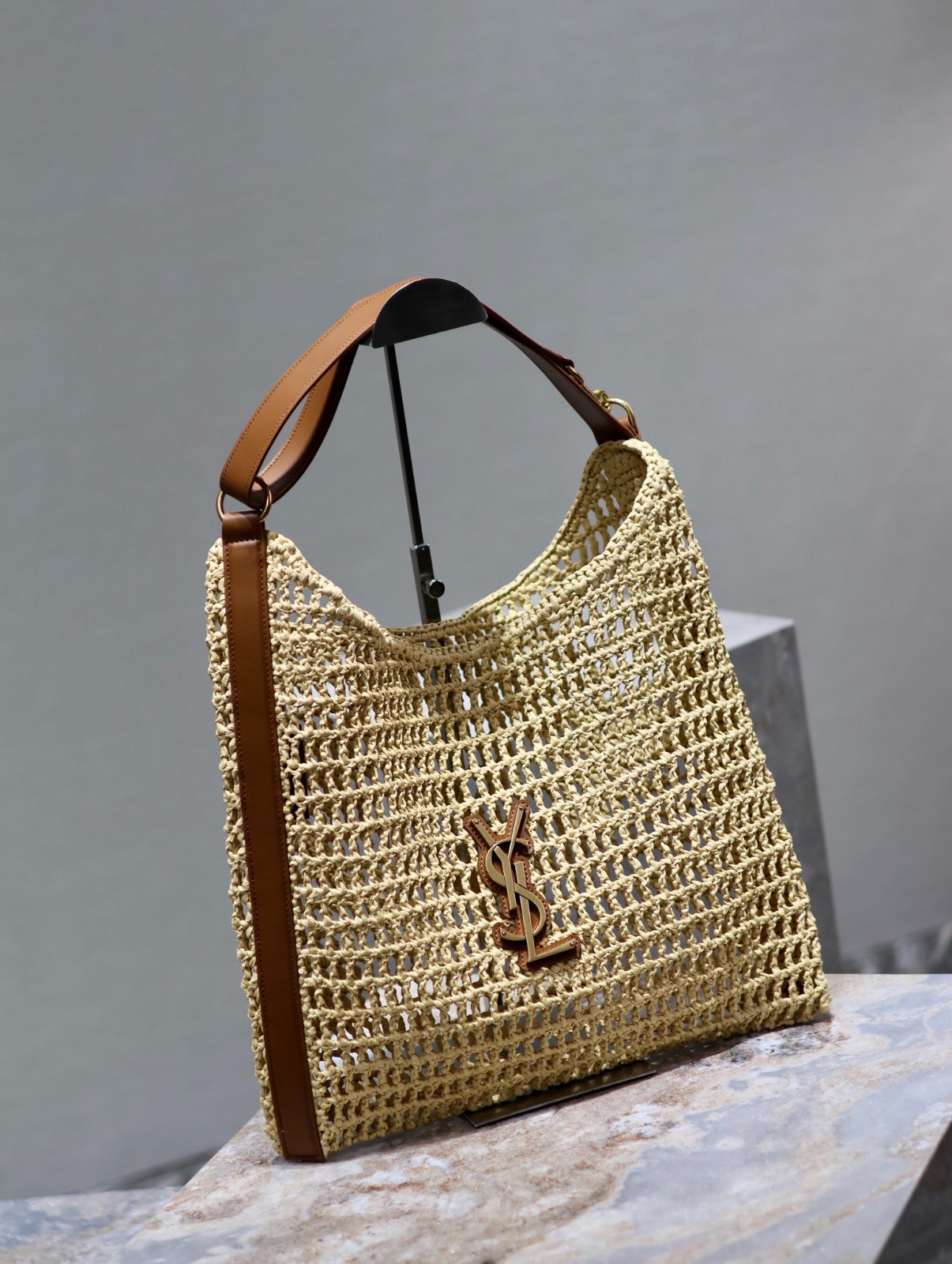 010 65123206 size 37x40x3cm