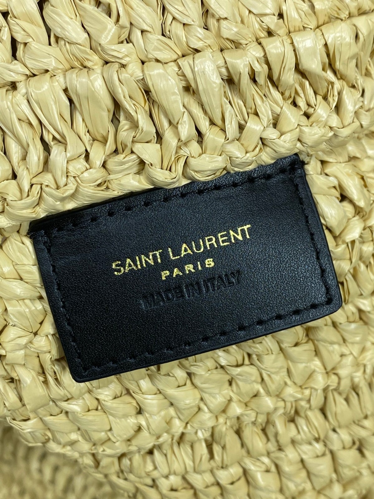 008 70123242 size 38×35×14.5cm
