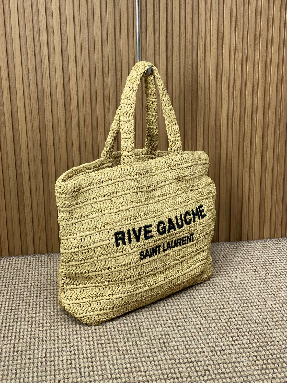 008 70123242 size 38×35×14.5cm
