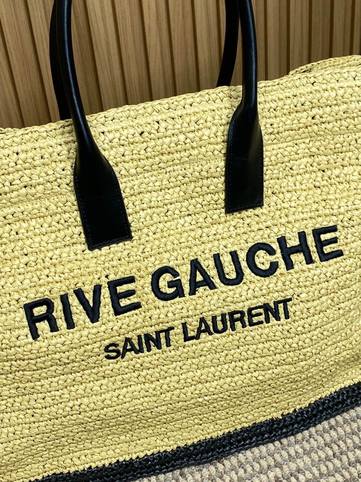 007 80123222 size 48×36×16cm