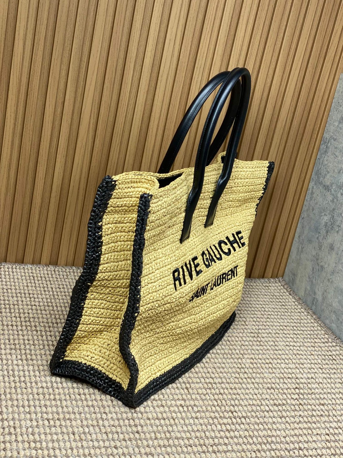 007 80123222 size 48×36×16cm