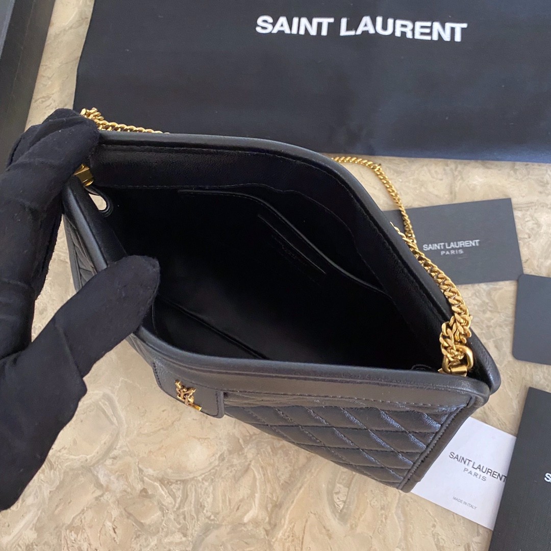 005 68123209 size 23×17×5cm