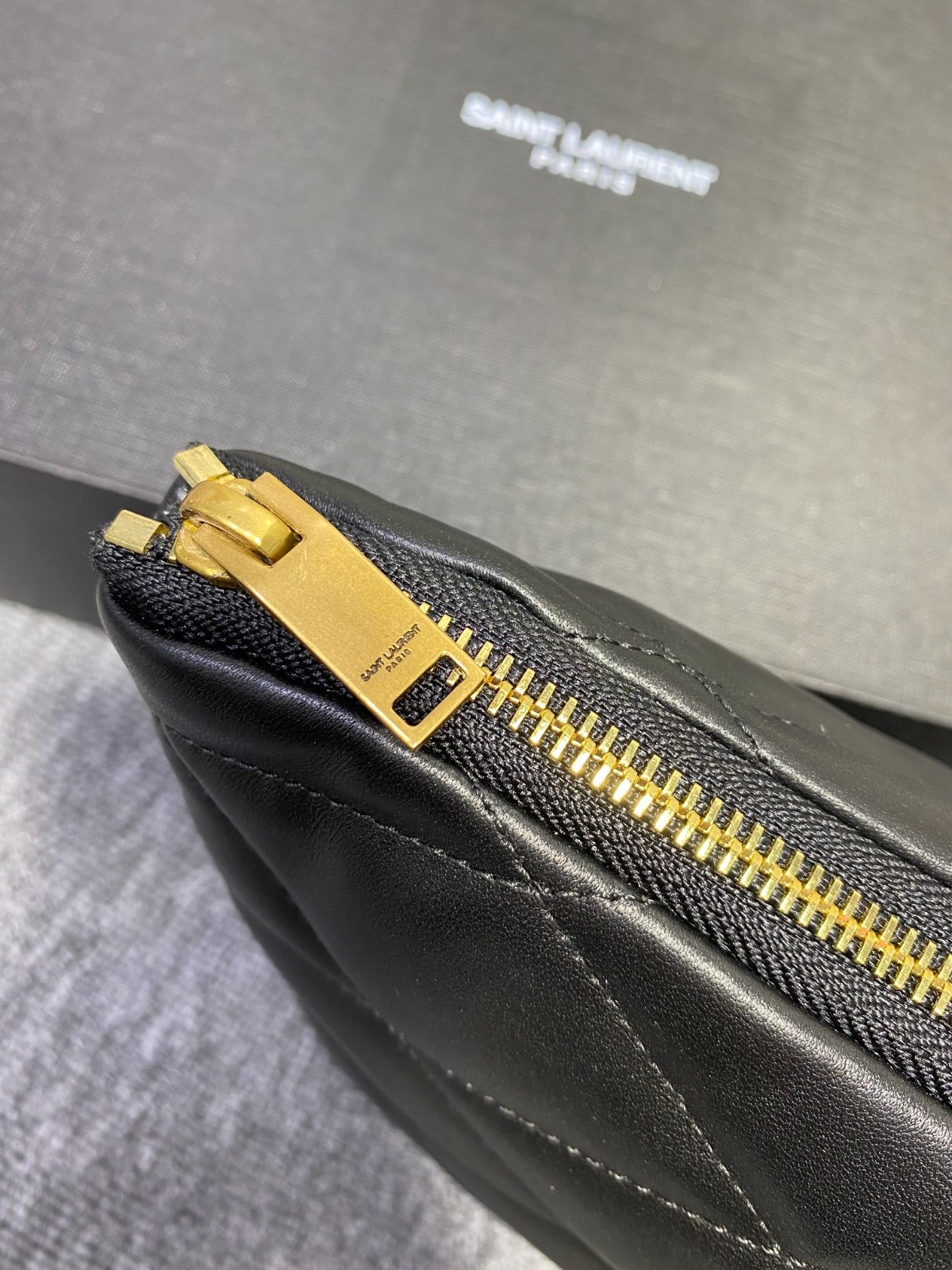 004 60123174 size 26x19x11cm