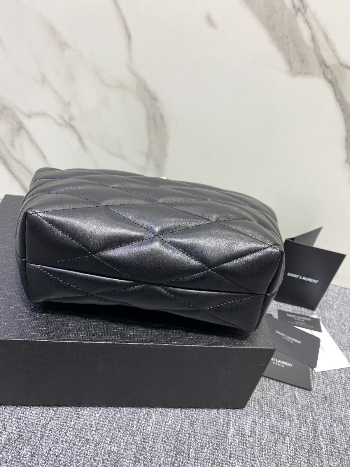 004 60123174 size 26x19x11cm