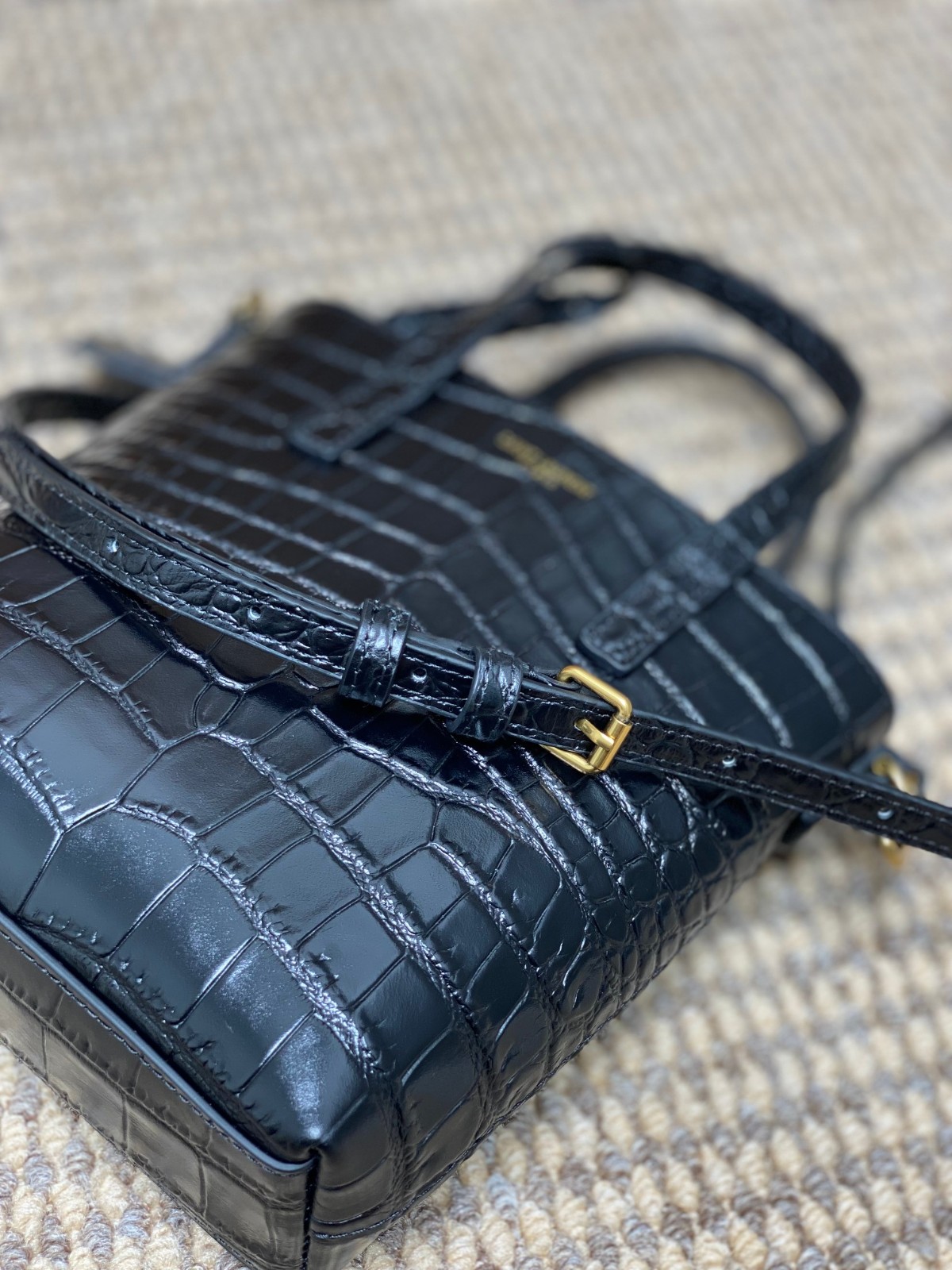 003 62123176 size 18x17x8cm