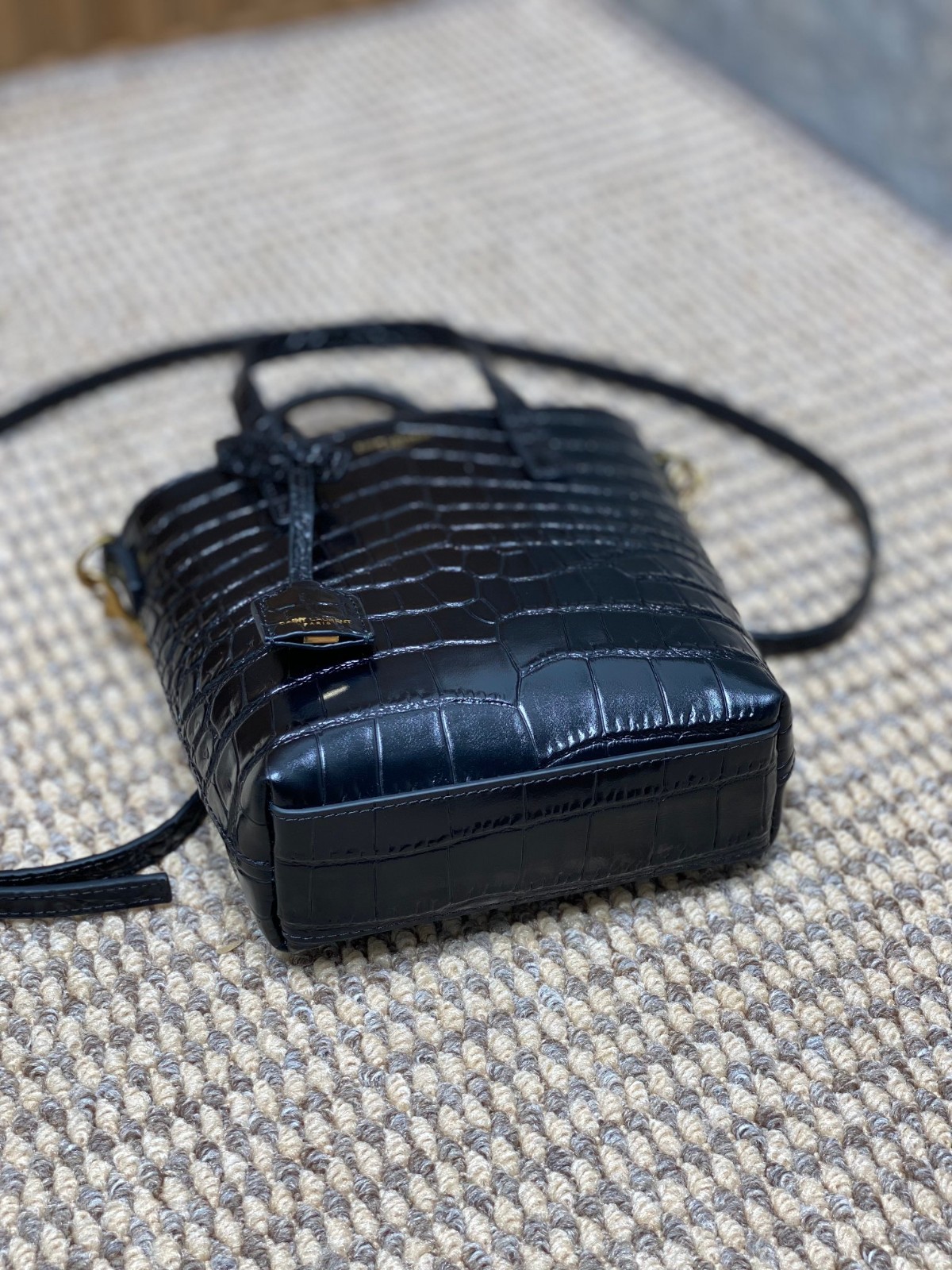 003 62123176 size 18x17x8cm