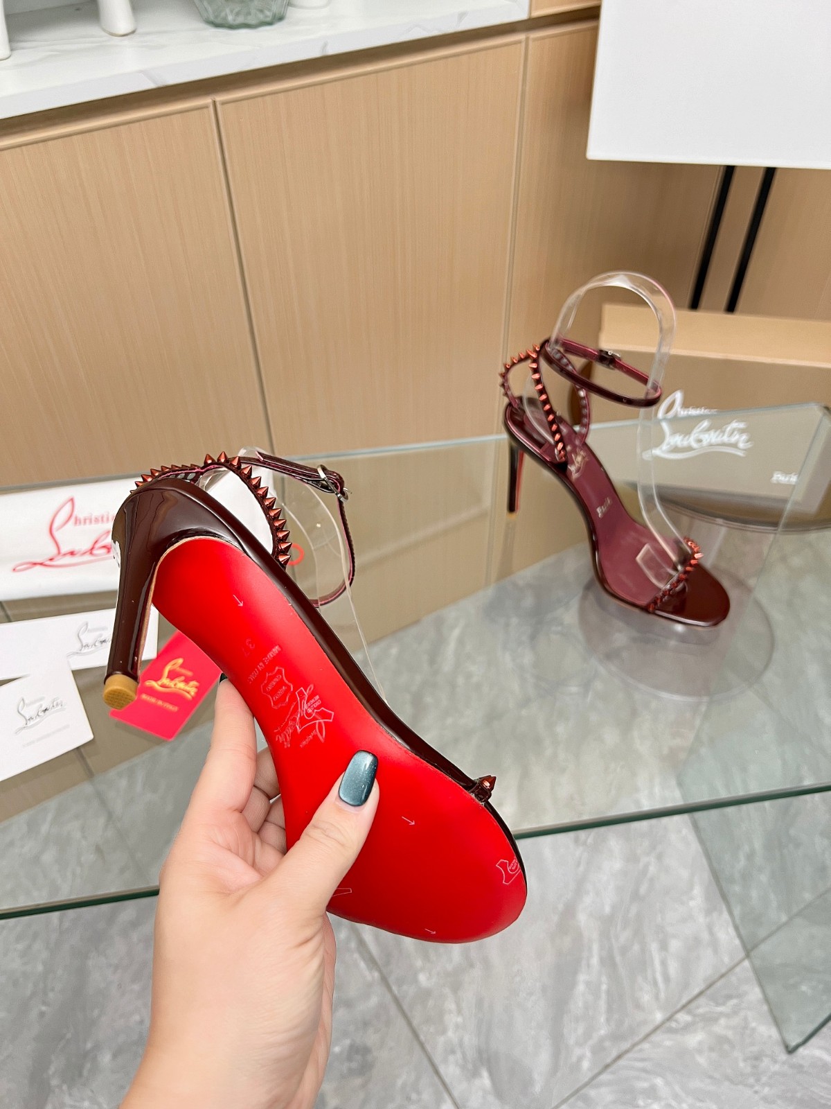 047 32123125 size 35-43