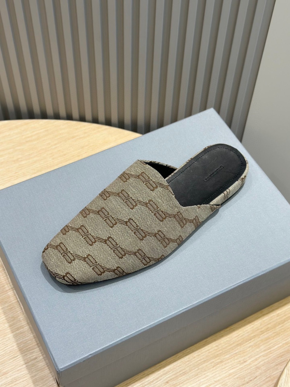 031 38123149 size 38-46