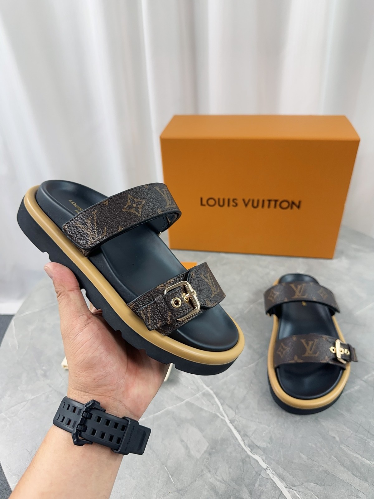 116 22123098 size 35-44