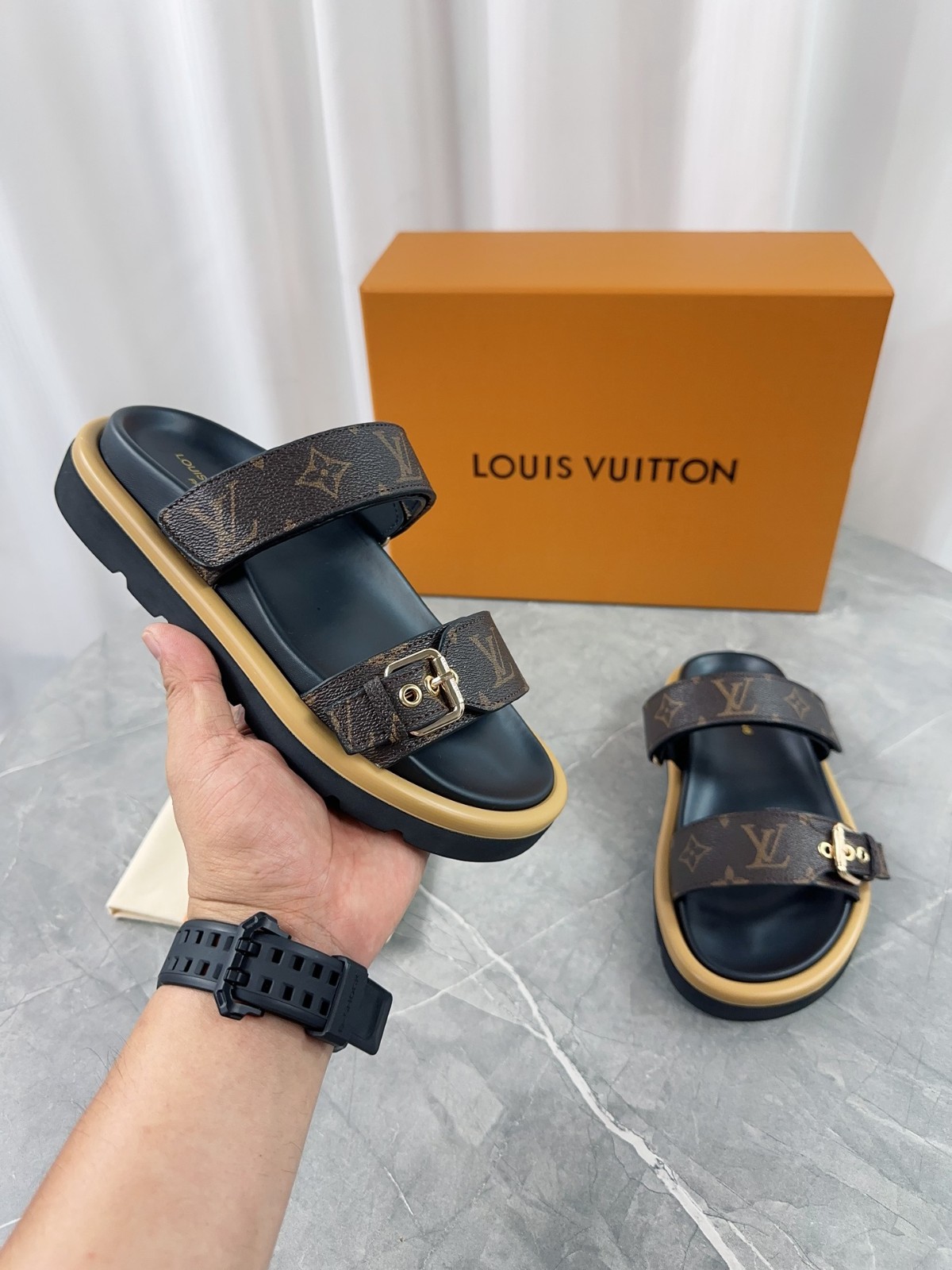 116 22123098 size 35-44