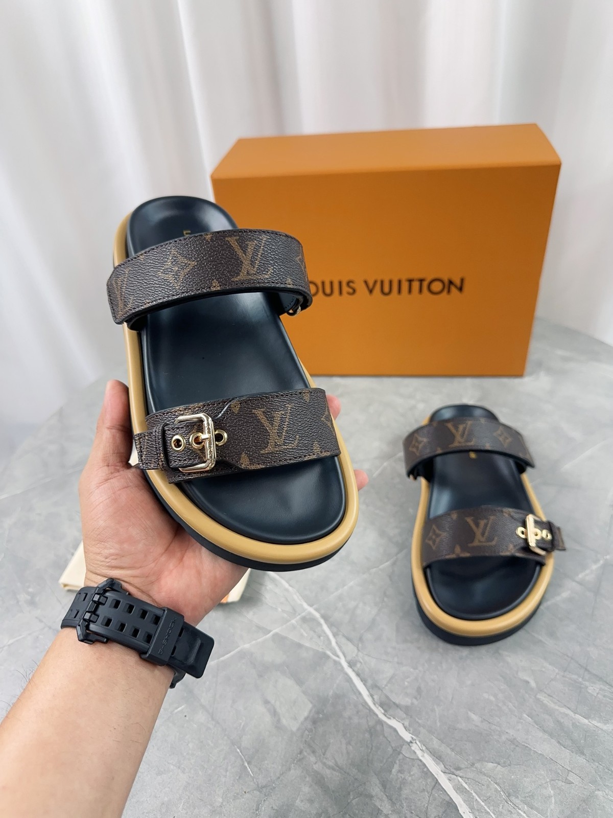 116 22123098 size 35-44