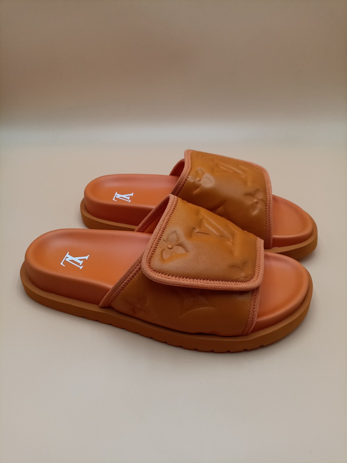 106 20123098 size 39-46