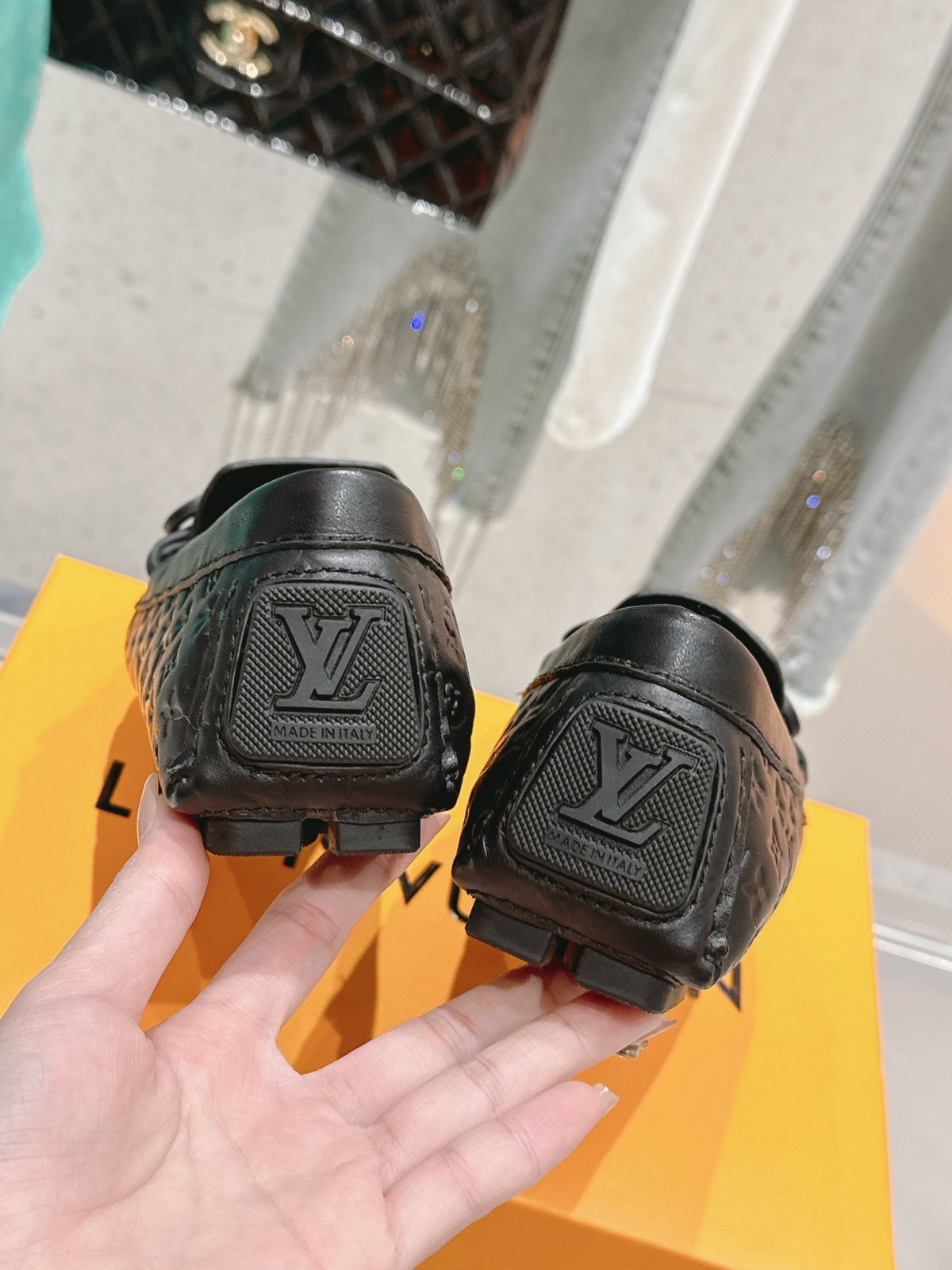 077 30123104 size 35-41