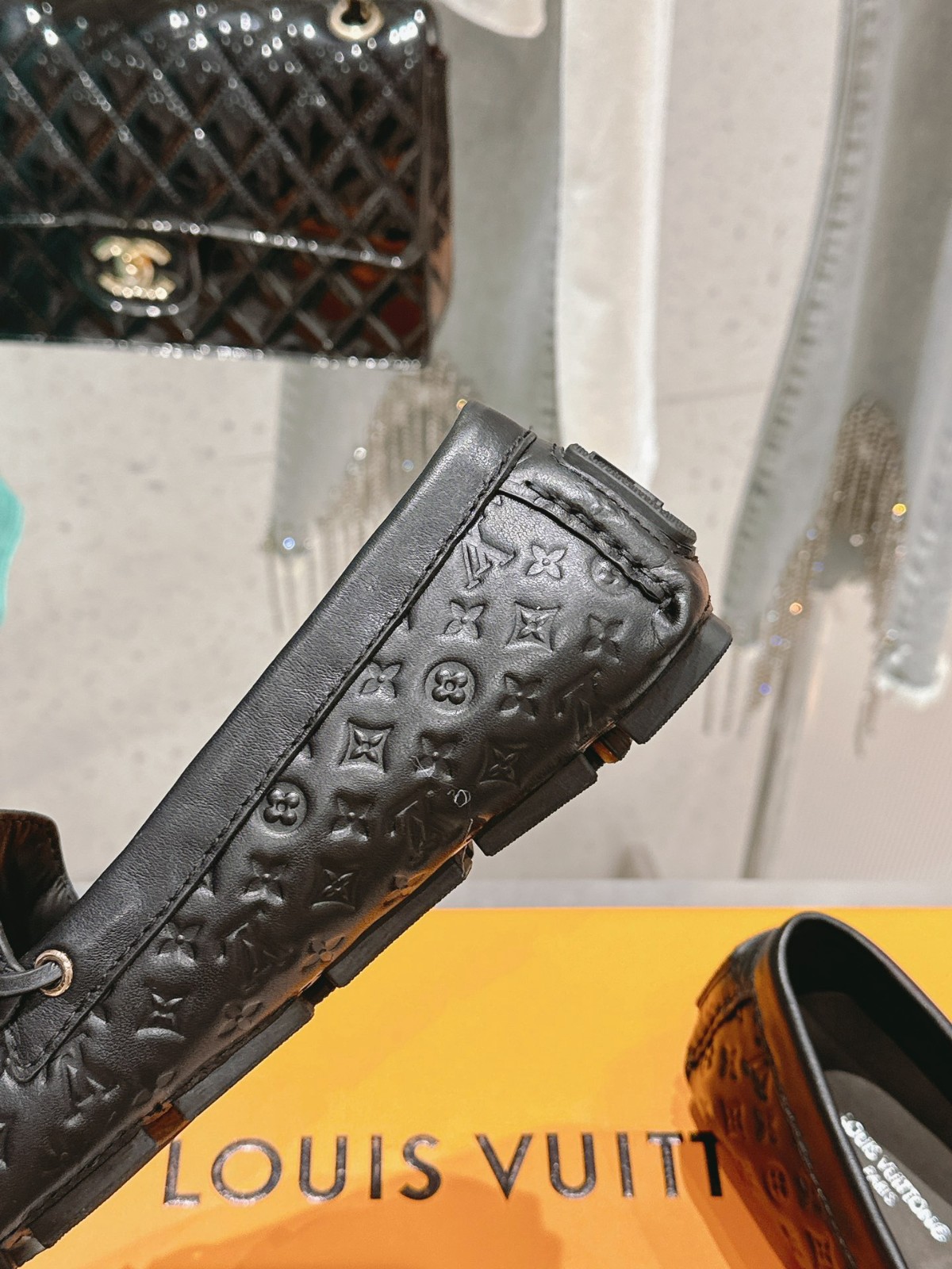 077 30123104 size 35-41