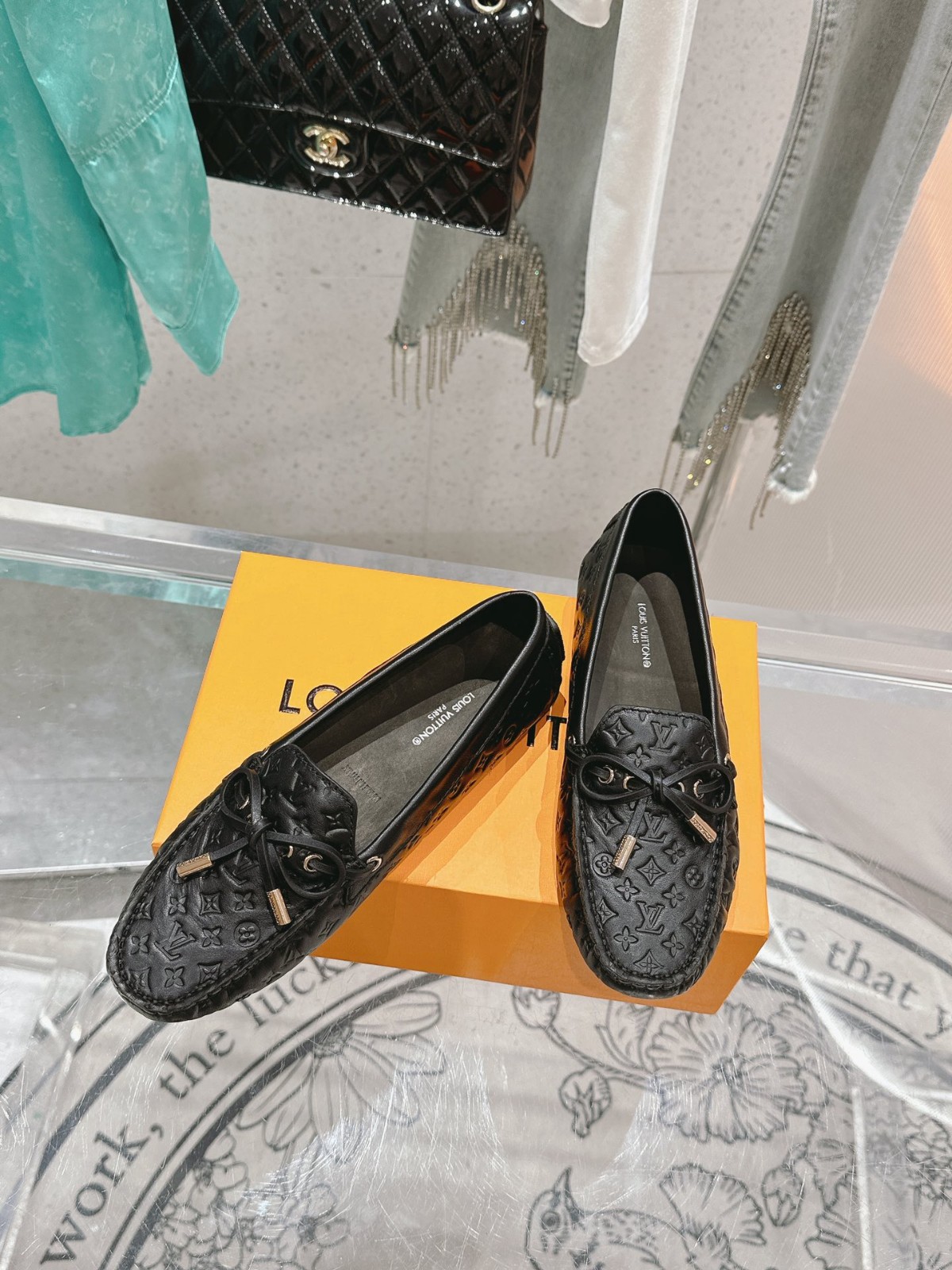 077 30123104 size 35-41