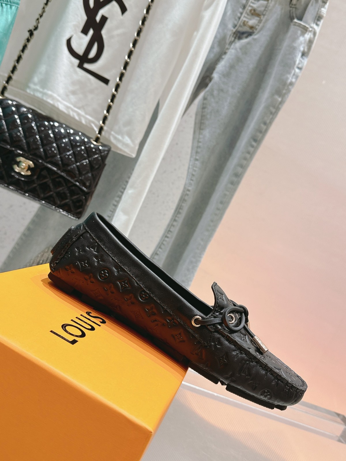 077 30123104 size 35-41