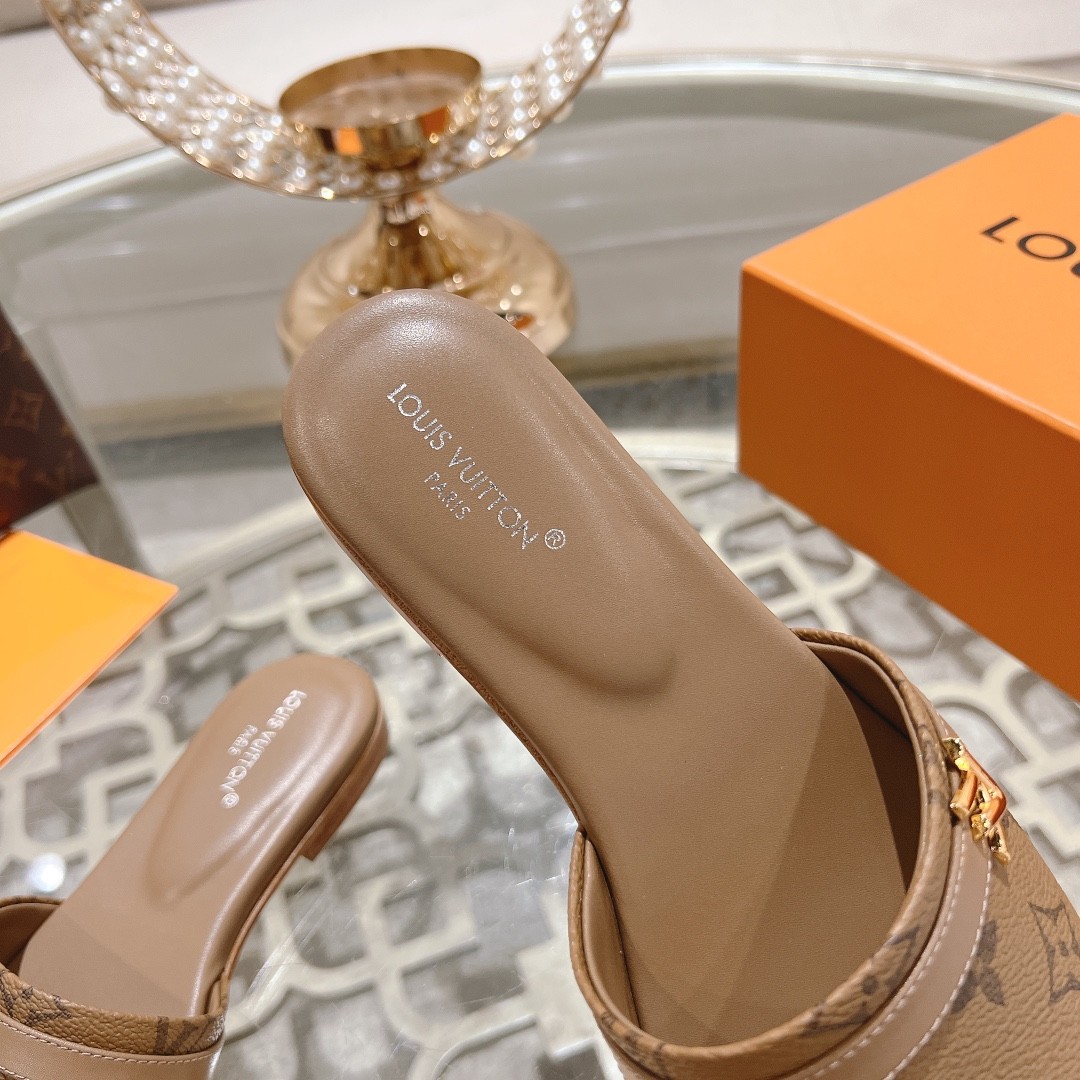 008 30123108 size 35-42
