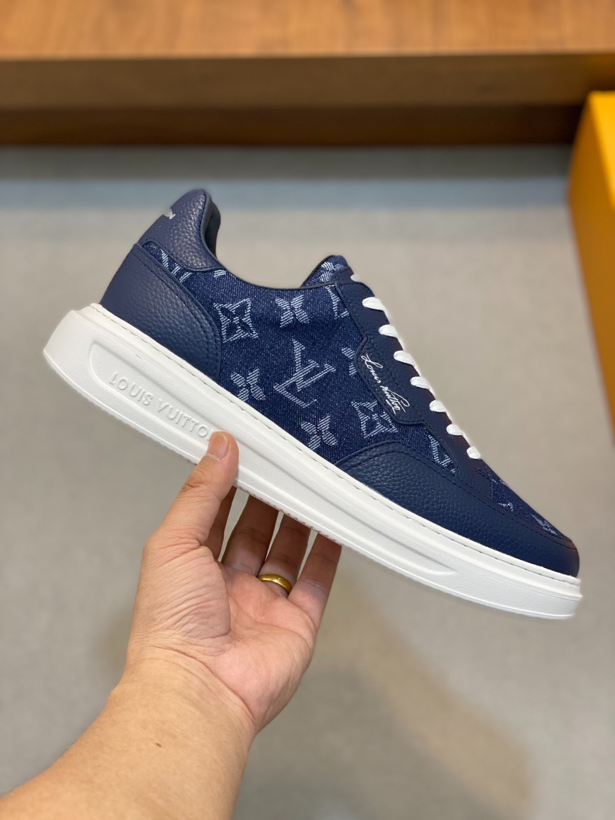 081 38123129 size 38-45