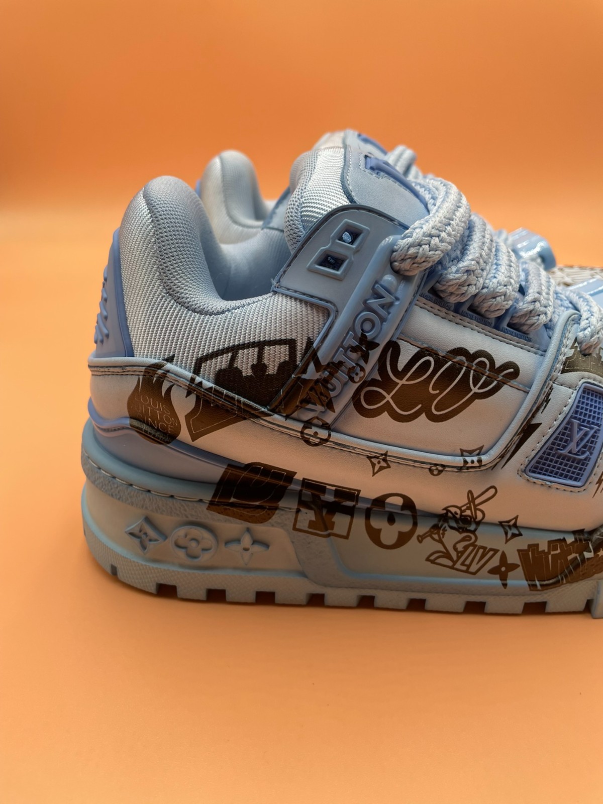 053 56123172 size 35-46
