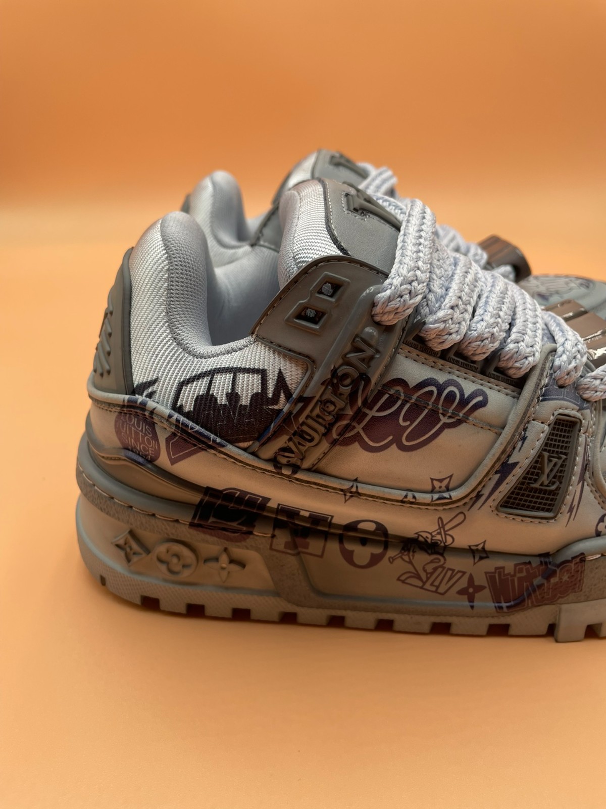 052 56123172 size 35-46