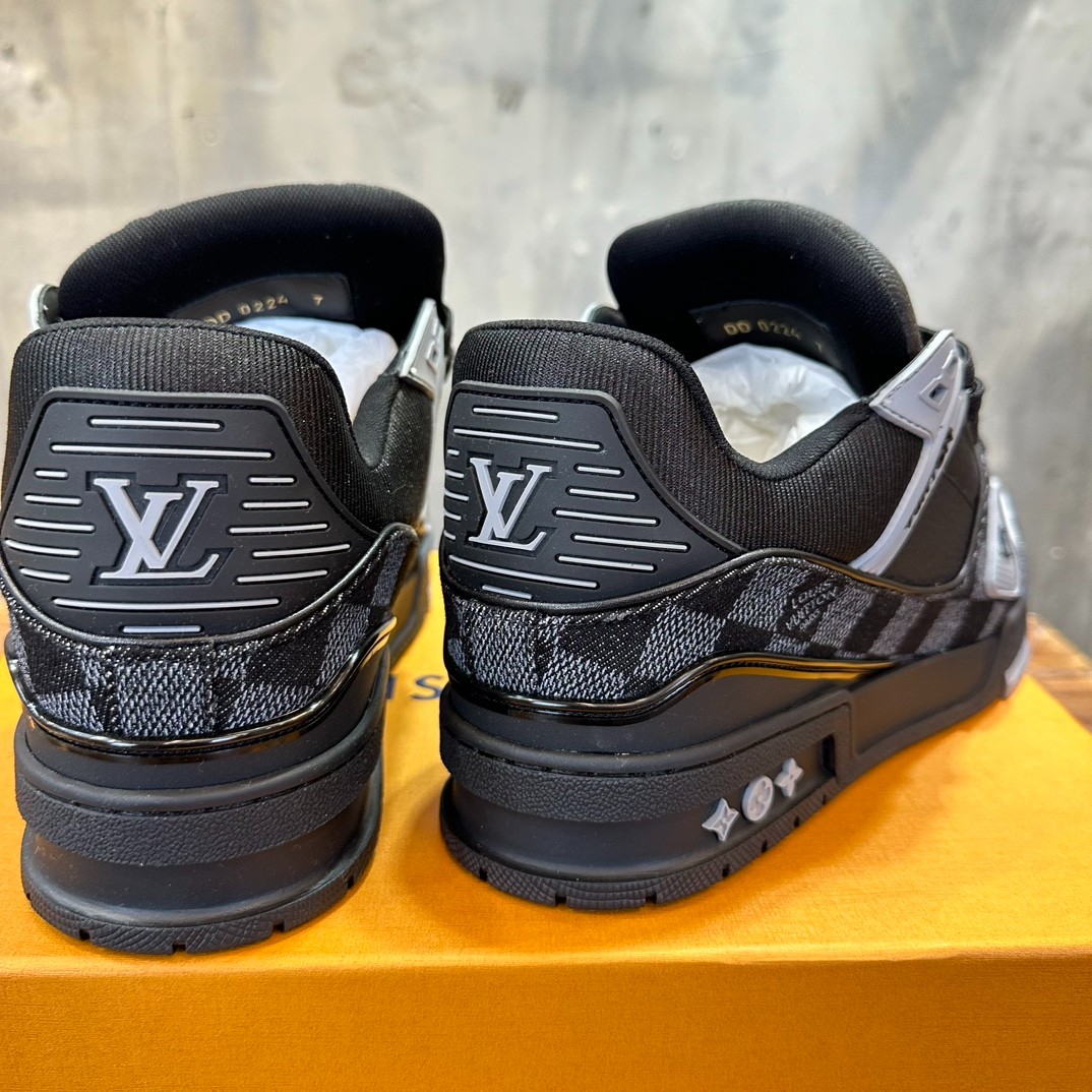 040 55123162 size 39-45