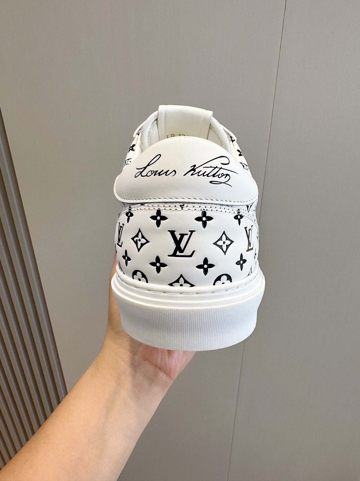 032 40123137 size 38-45