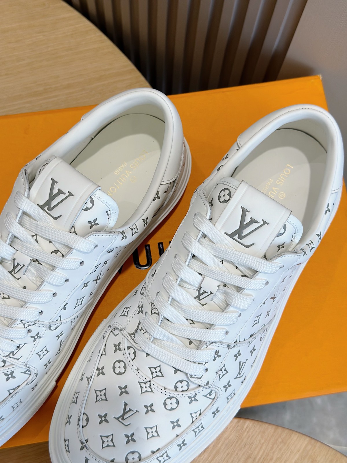 028 40123137 size 38-45