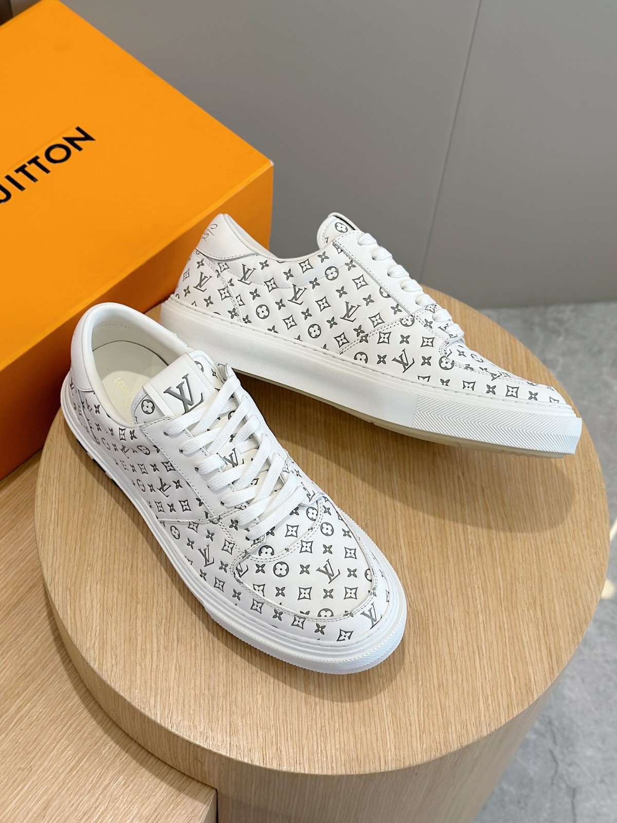 028 40123137 size 38-45
