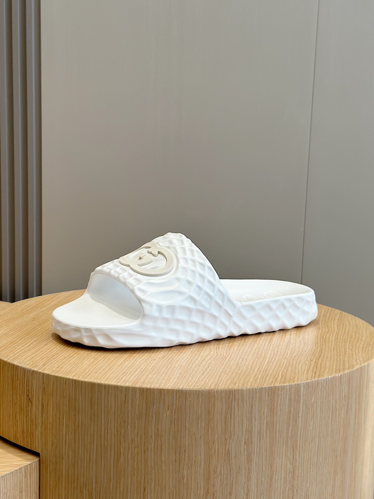 093 18123076 size 36-45
