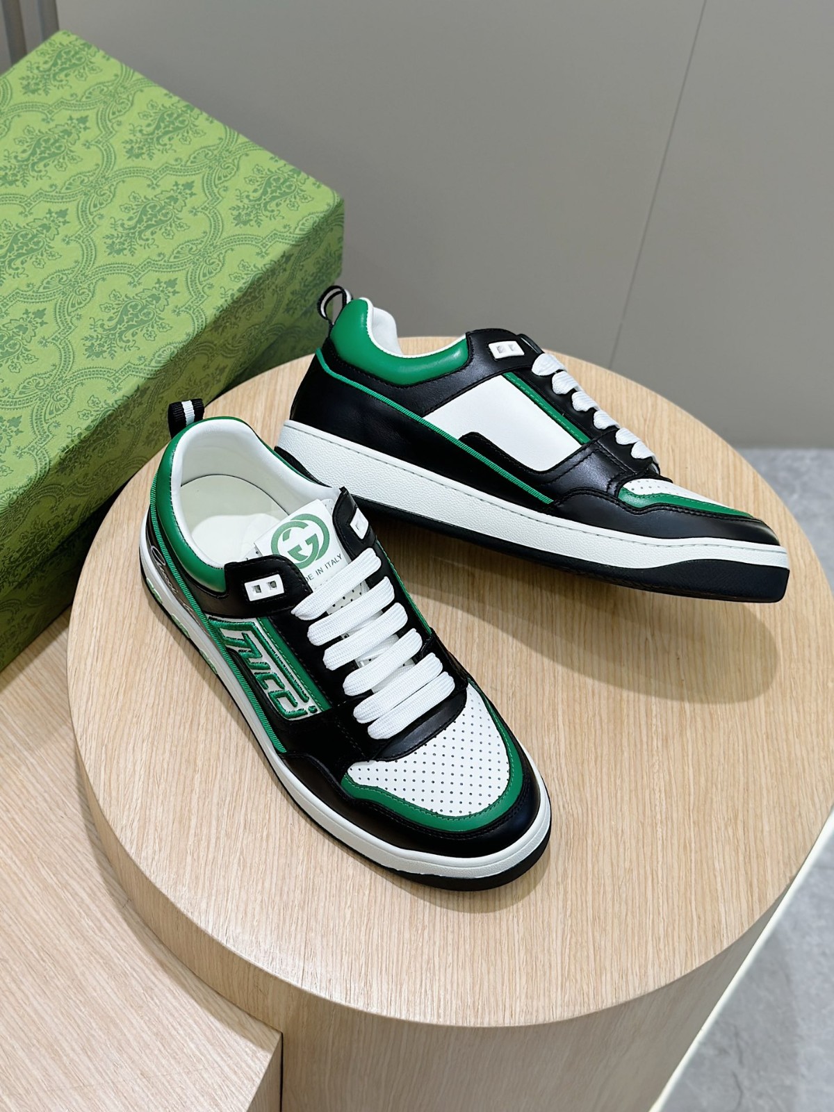 058 40123142 size 38-45