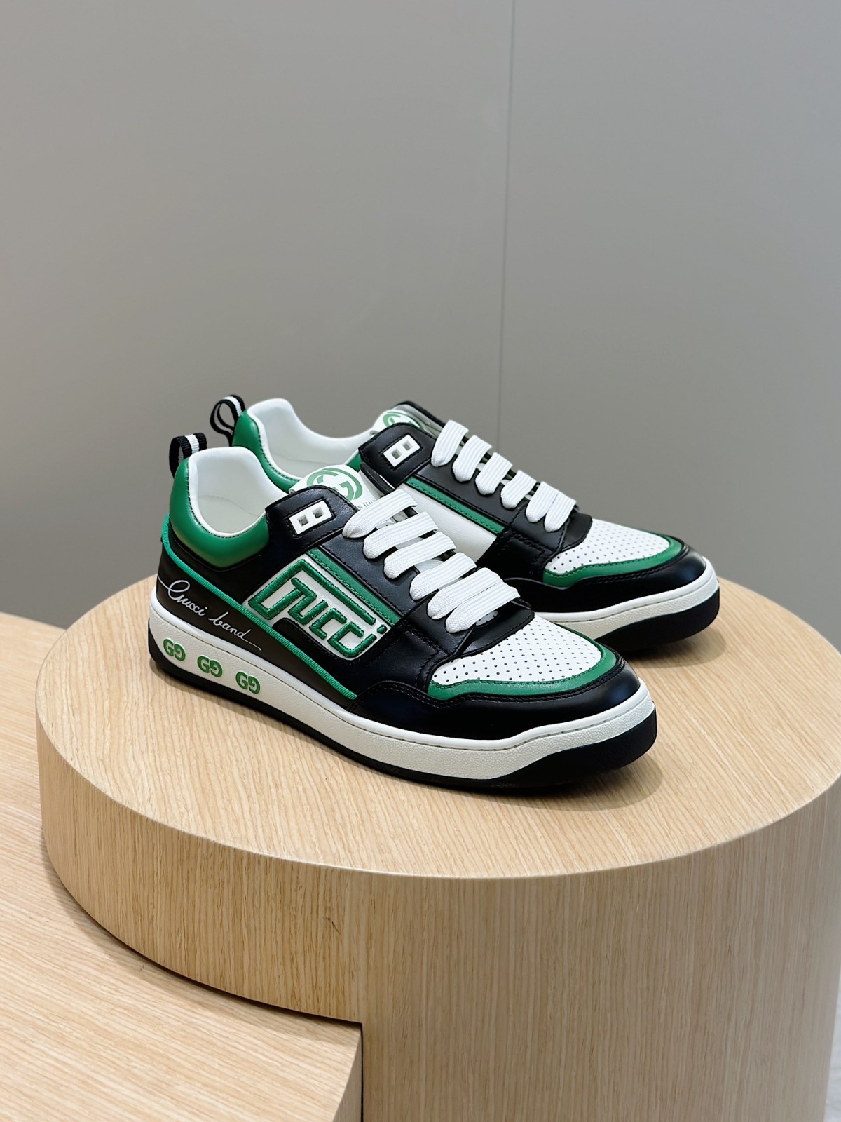 058 40123142 size 38-45