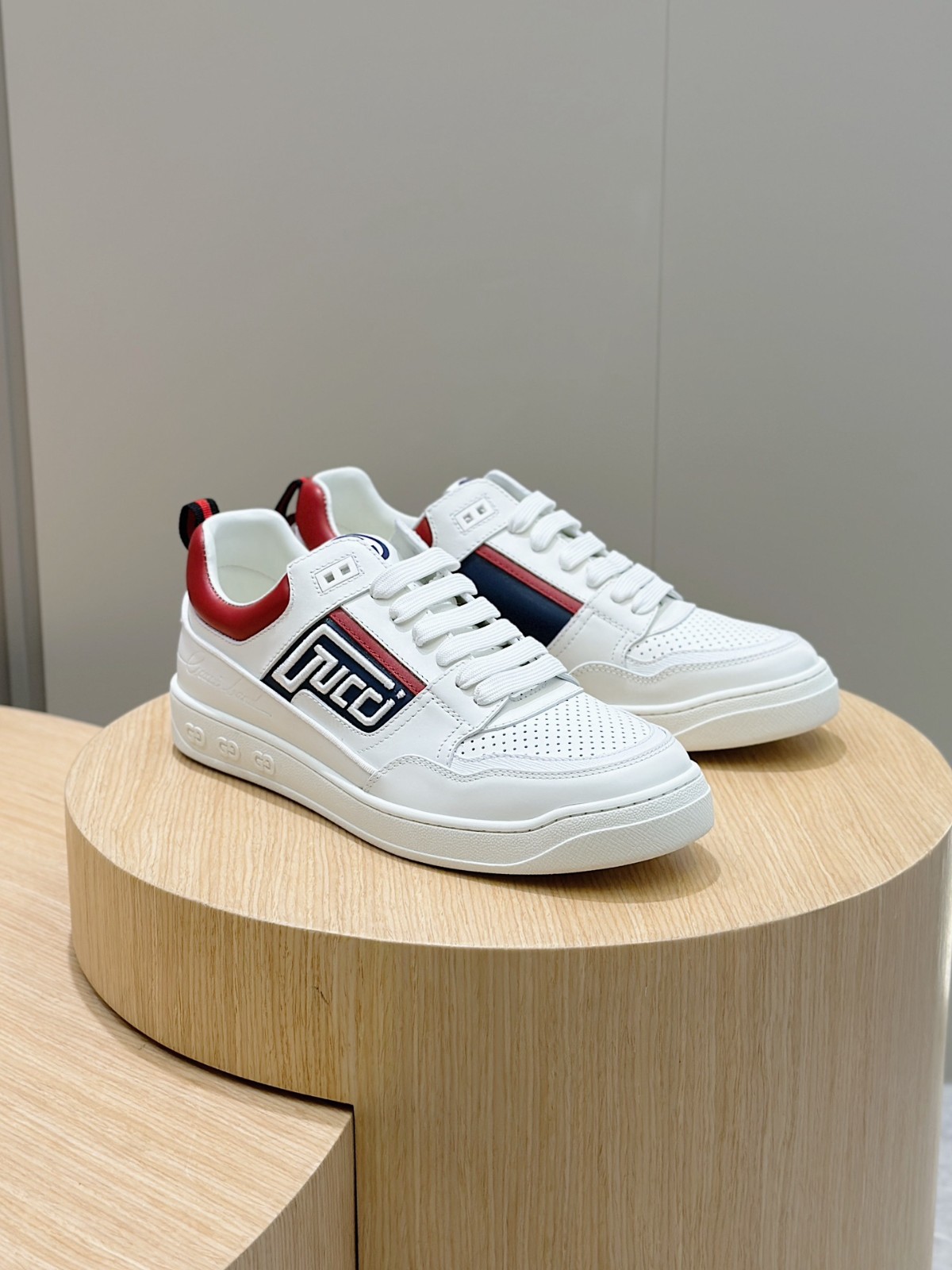 057 40123142 size 38-45